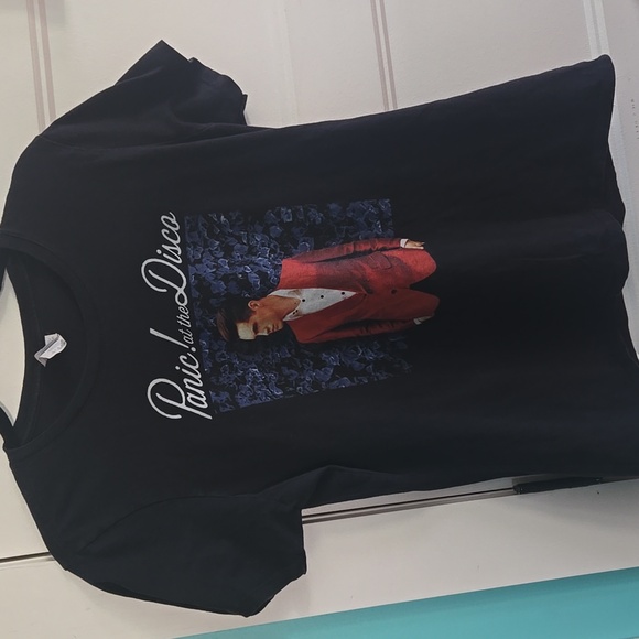 Panic At The Disco black tee shirt sz large band T Y2K Music - Picture 2 of 4